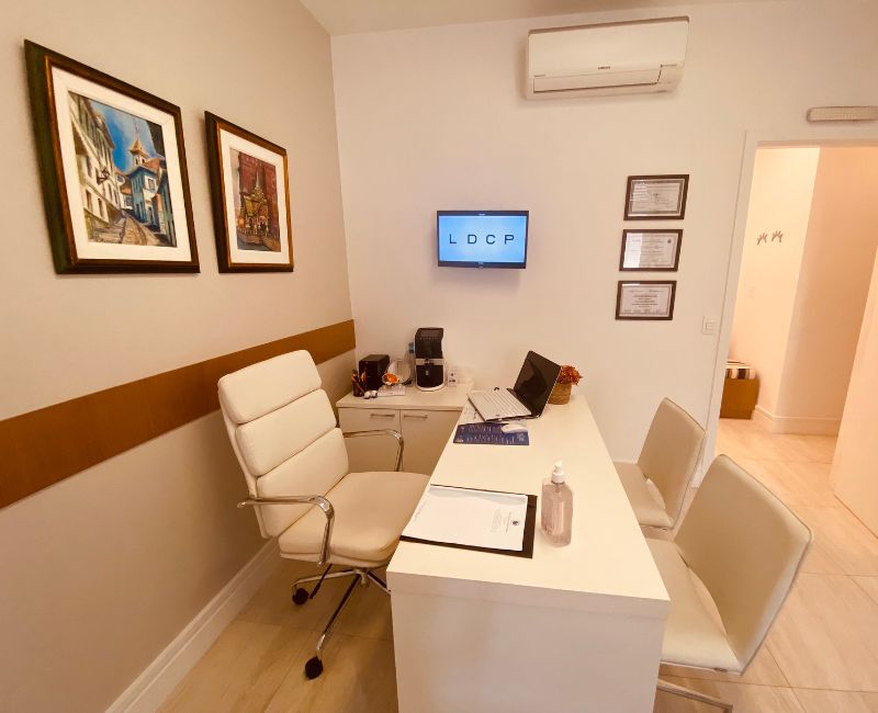 Consultório Oftalmologista Dra Lana Makita Petrópolis